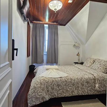 Palazzo Gh بيت ضيافة سينترا