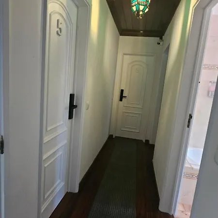 Palazzo Gh * سينترا