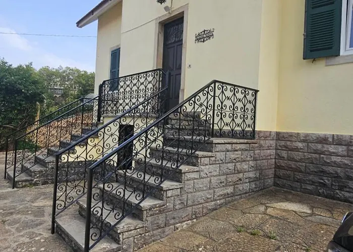 Πανσιόν Palazzo Gh *